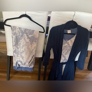 Soma, size medium, pajama set with robe